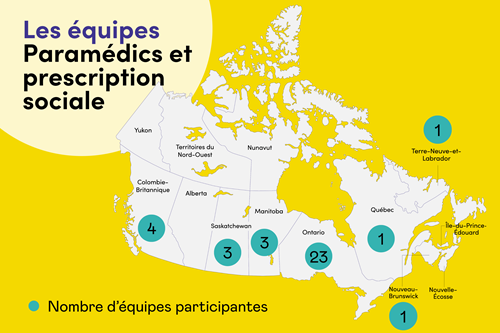 Carte du Canada situant à l'aide de cercles verts les équipes invitées à rejoindre Paramédics et prescription sociale. Texte : Les équipes Paramédics et prescription sociale. Nombre d'équipes participantes.